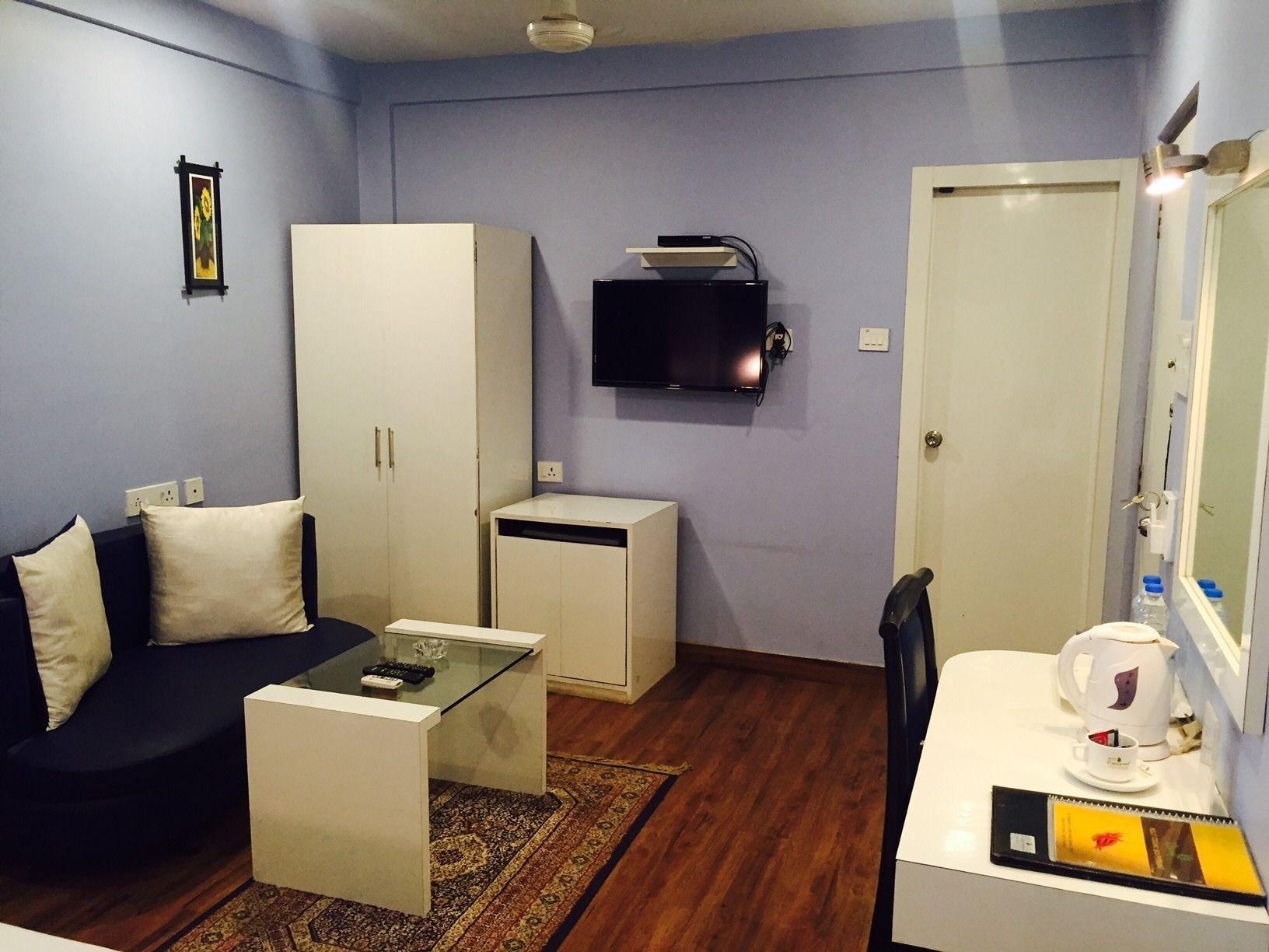 Hotel Crestwood Колката Екстер'єр фото