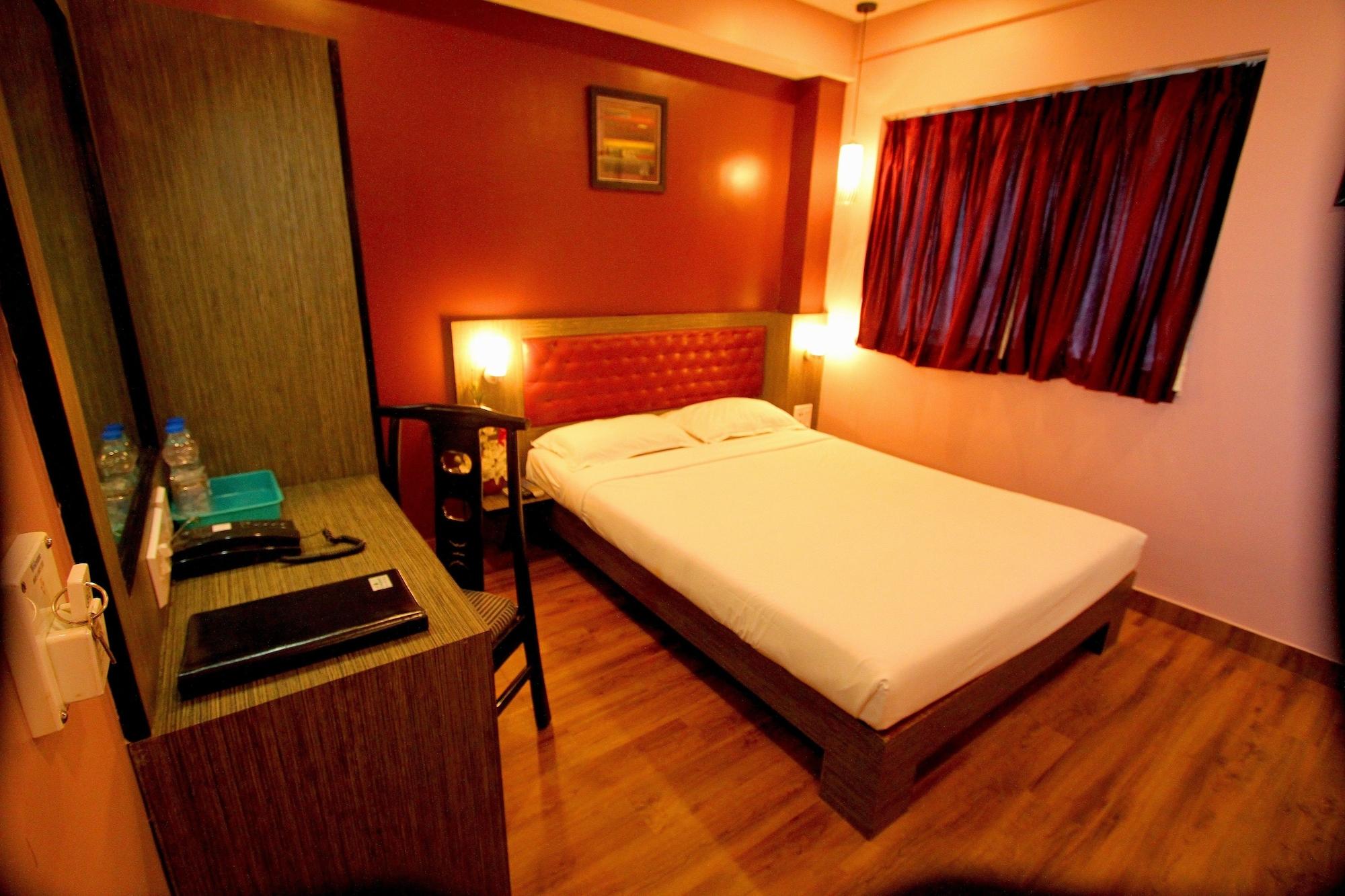 Hotel Crestwood Колката Екстер'єр фото