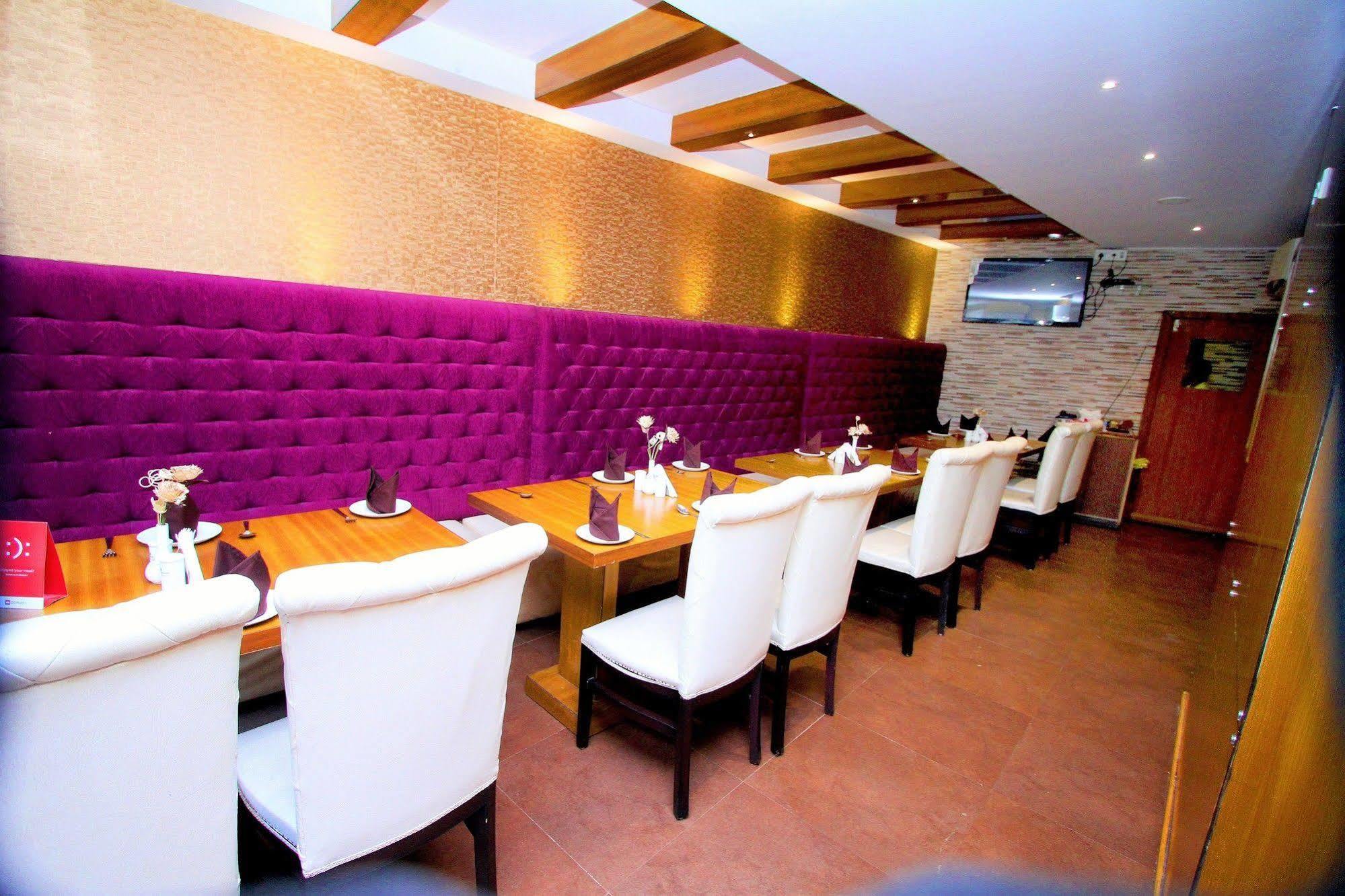 Hotel Crestwood Колката Екстер'єр фото