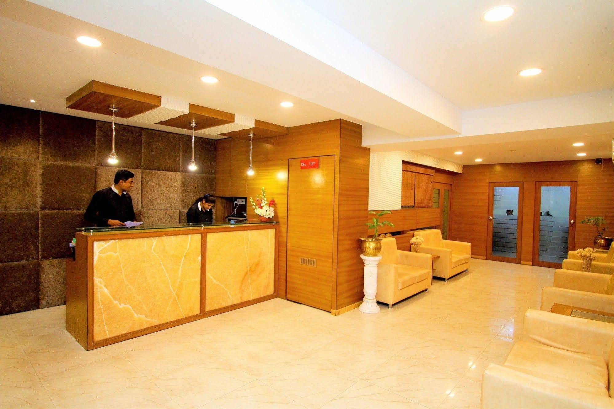Hotel Crestwood Колката Екстер'єр фото
