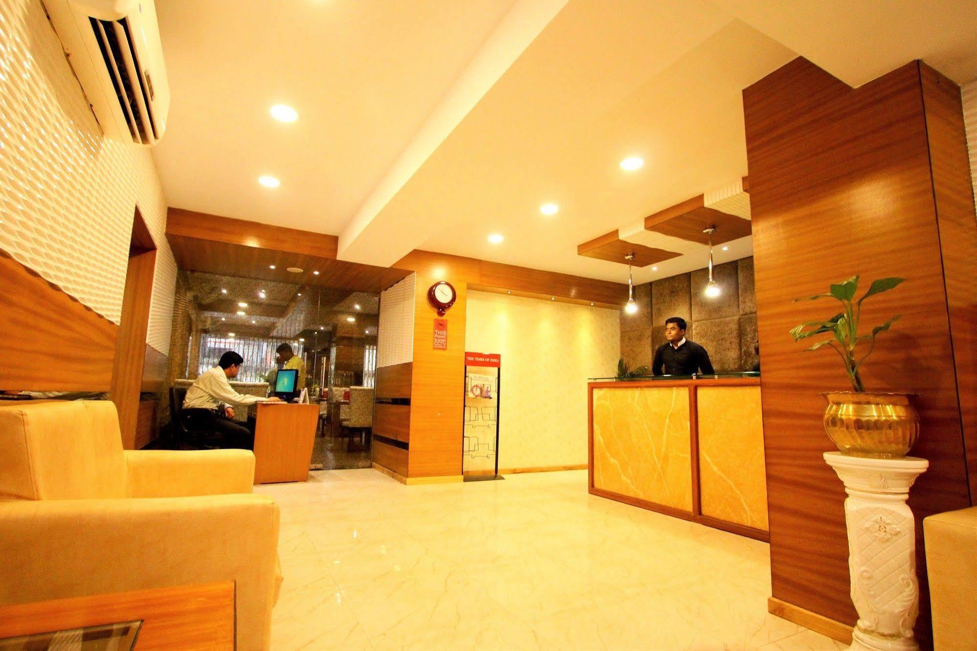 Hotel Crestwood Колката Екстер'єр фото